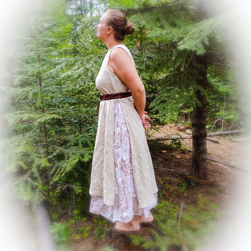 Historically Inspired 14th Century Outfit